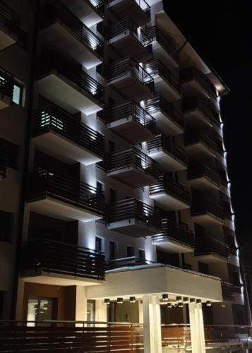 Property building, Balcony/Terrace