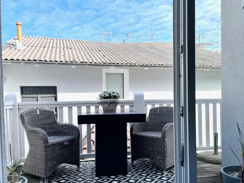Balcony/Terrace, Balcony/Terrace