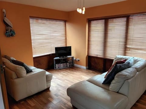 Village centre apartment Apartment in Lahinch