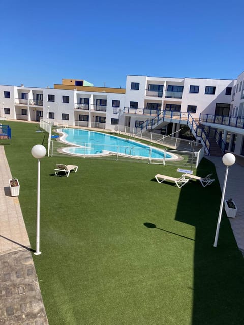 Property building, Garden, Swimming pool