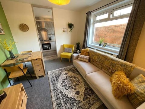 2 bed Central Cardiff Apartment - sleeps five! Apartment in Cardiff