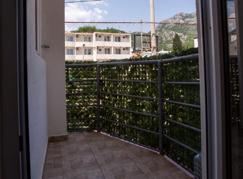 Property building, Day, View (from property/room), Balcony/Terrace, Mountain view