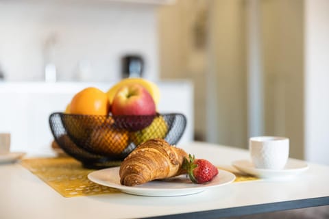 Food and drinks, Food