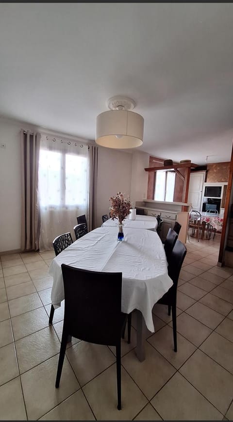 DYNAMIQUE ET SPLENDIDE Apartment in Bourgoin-Jallieu