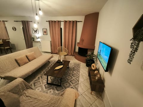 TV and multimedia, Living room, Seating area