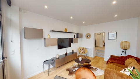 Communal lounge/ TV room, Living room, Seating area