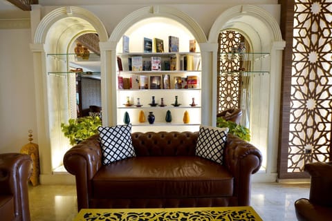 Library, Living room