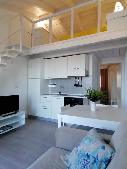 View (from property/room), Kitchen or kitchenette