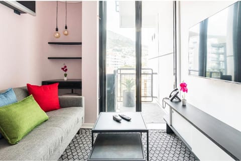 The little Flamingo Apartment in Sea Point