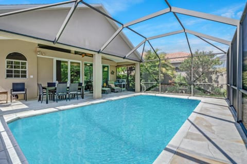 Pool view, Swimming pool, Swimming pool, sunbed