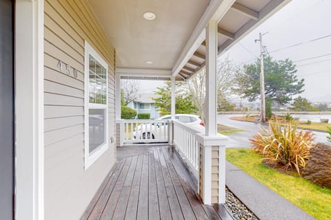 Riverhouse House in Seaside