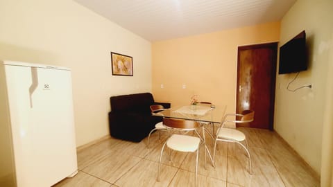 Communal lounge/ TV room, TV and multimedia, Living room, Dining area