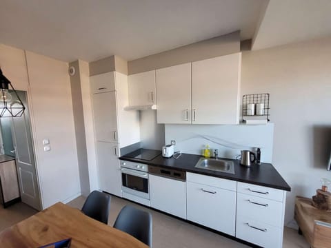 Studio avec Balcon, Parking Privatif et Wi-Fi à Wimereux - FR-1-675-20 Apartment in Wimereux