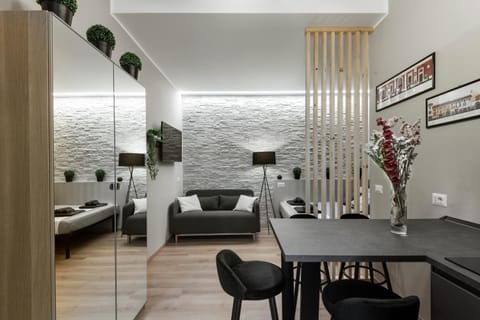 Living room, Photo of the whole room, Seating area, Dining area