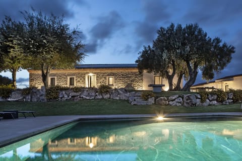 Property building, Garden, Pool view