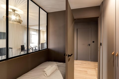 All in Lyon | Moderne et lumineux Part-Dieu Apartment in Villeurbanne