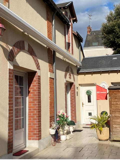 LES JARDINS DE MA-MANS Maison cosy centre Le Mans PARKING privé gratuit Apartment in Le Mans