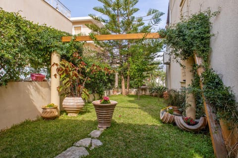 Patio, Spring, Day, Garden, Garden, Garden view