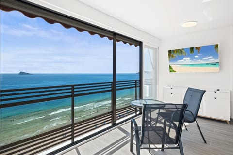 Day, TV and multimedia, Living room, Beach, Sea view