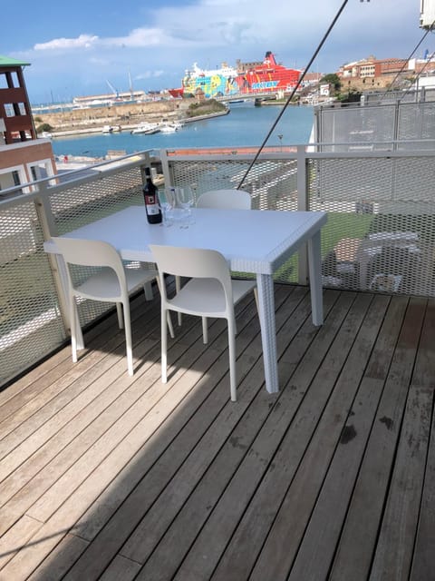 Balcony/Terrace, Balcony/Terrace