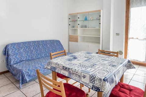 P008 - Porto Recanati, bilocale con vista mare Apartment in Porto Recanati