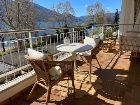 Natural landscape, Balcony/Terrace