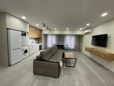 Kitchen or kitchenette, Living room, Seating area