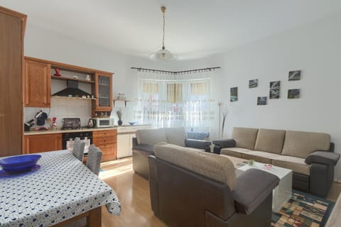 Kitchen or kitchenette, Living room, Dining area