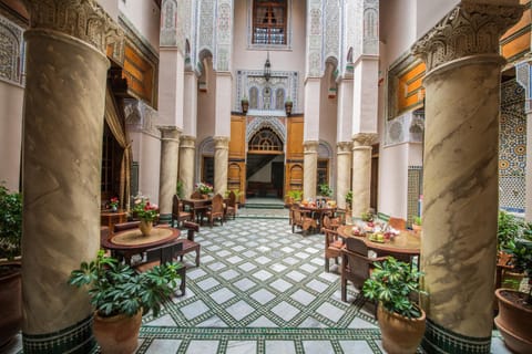 Patio, Restaurant/places to eat, Lobby or reception