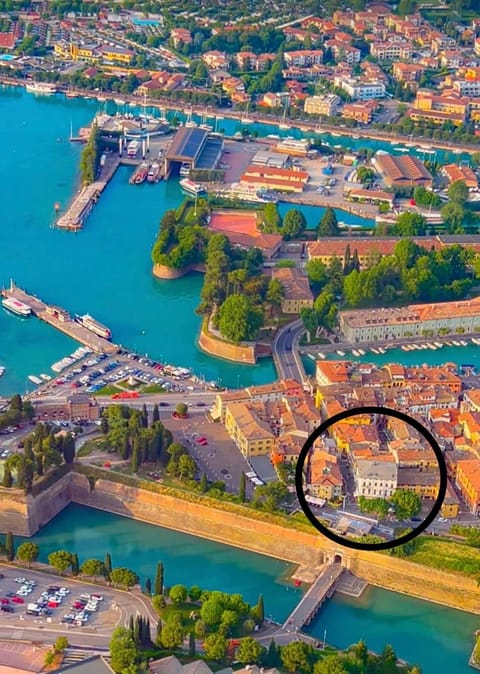 Bird's eye view, City view