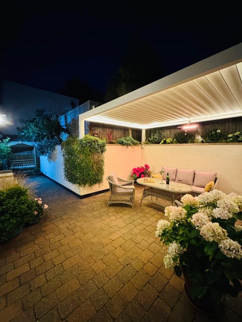 Garden, Seating area