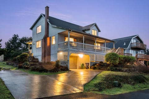 Shymara Getaway House in Devils Lake