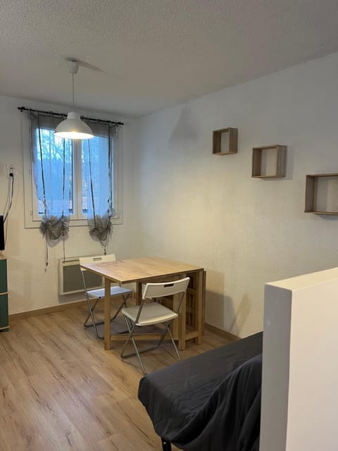 Appartement moderne & chaleureux Apartment in Gréoux-les-Bains