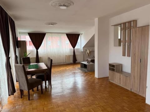 Apartman u centru Obrenovca Apartment in Vojvodina