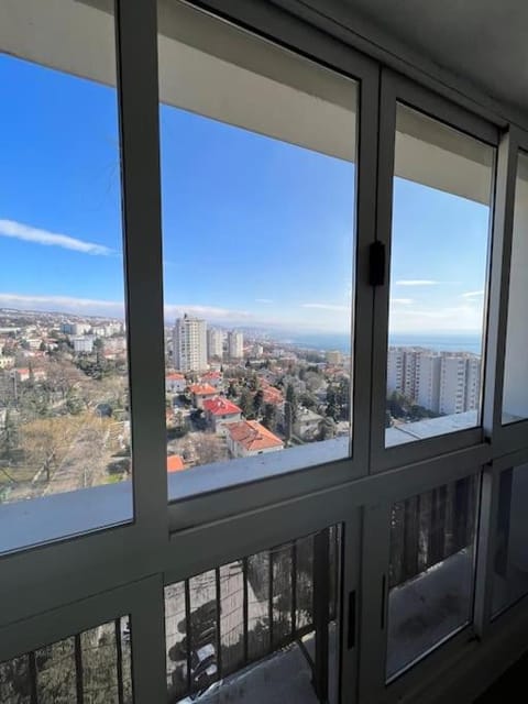 Day, Natural landscape, View (from property/room), Balcony/Terrace, Balcony/Terrace, City view