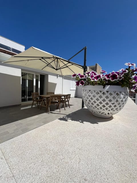 Patio, Balcony/Terrace
