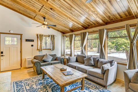 Graeagle Vacation Rental Cabin with Game Room! Cabin in Graeagle