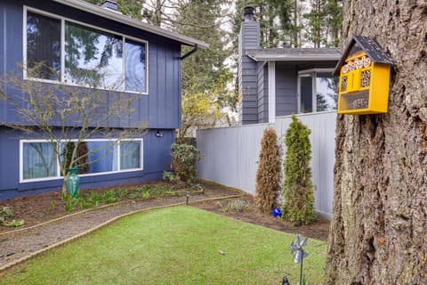 Portland Vacation Rental about 11 Miles to Downtown Apartment in Gresham