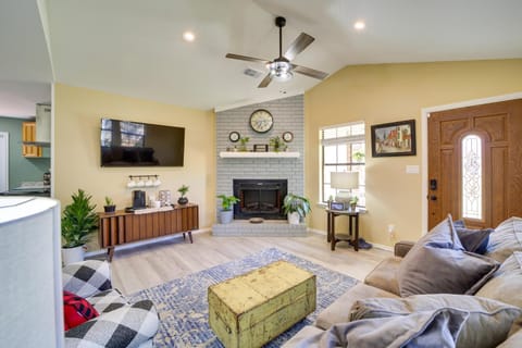 Barling Vacation Rental Fenced-In Yard with Hot Tub House in Fort Smith