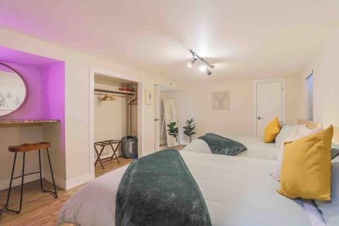 NEW! Gorgeous Colorado Getaway * Glamping Vibes * Apartment in Thornton