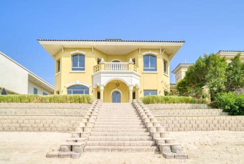 Frond E Villa, Palm Jumeirah - Mint Stay Apartment in Dubai