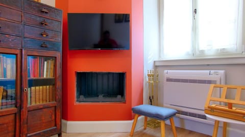 TV and multimedia, Seating area