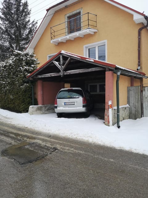 Property building, Parking