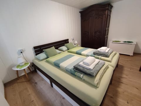 Bed, Bedroom, wardrobe