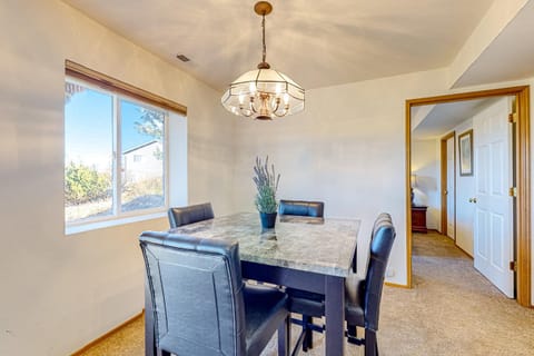 La Cana Street Leisure In Law Suite Apartment in Whidbey Island