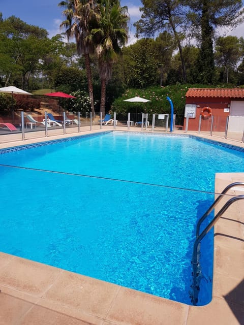 Pool view, Swimming pool, Swimming pool, sunbed