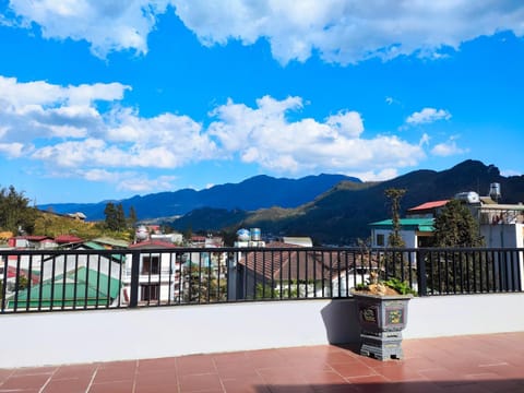 Natural landscape, Balcony/Terrace, Mountain view