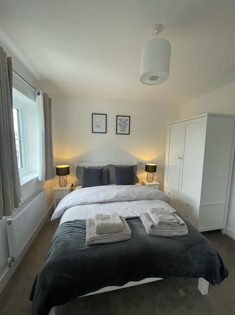 Bedroom, wardrobe