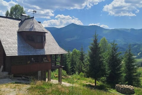 Property building, Day, Natural landscape, Mountain view