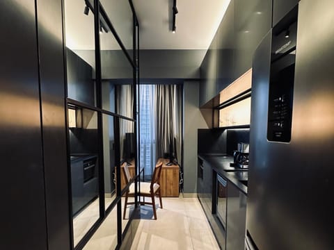 Kitchen or kitchenette, Seating area